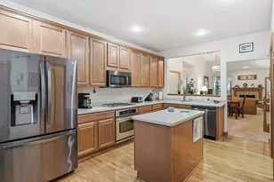 7147 Arthur Dr, Woodbury, MN 55125 - Photo 8