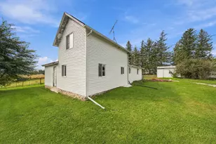 16833 351st Ave, Harmony, MN 55939 - Photo 2