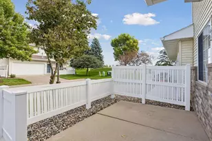 3210 Juniper Cir, Woodbury, MN 55125 - Photo 4