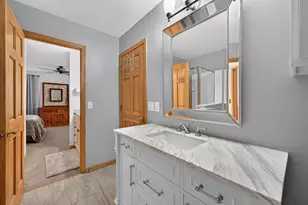 10154 Country Club Curve, Woodbury, MN 55129 - Photo 14