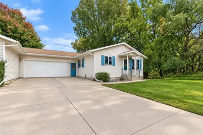 1327 S German Street, New Ulm, MN 56073 - Photo 2
