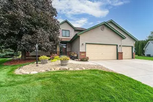 18580 Explorer Ct, Farmington, MN 55024 - Photo 1