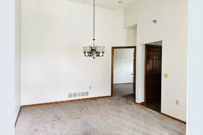 2488 Lockwood Drive #10, Mendota Heights, MN 55120 - Photo 8