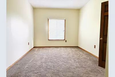 2488 Lockwood Drive #10, Mendota Heights, MN 55120 - Photo 14