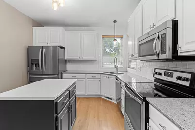 18194 87th Avenue N, Maple Grove, MN 55311 - Photo 6