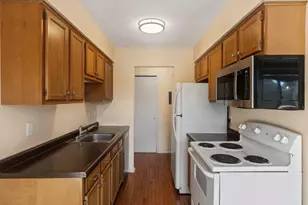 901 11th Ave S, Hopkins, MN 55343 - Photo 10