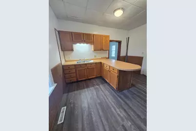 1005 W Broadway Street, Winona, MN 55987 - Photo 4