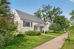 813 4th Ave NW, Rochester, MN 55901 - Photo 2