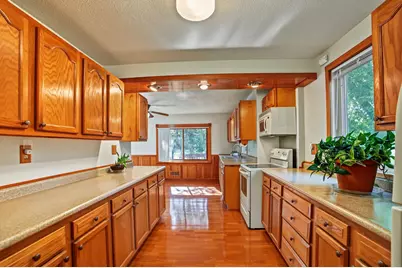 7918 Stillwater Boulevard N, Oakdale, MN 55128 - Photo 28