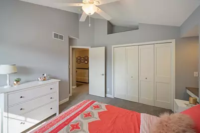 10520 Pinnacle Way, Woodbury, MN 55129 - Photo 28