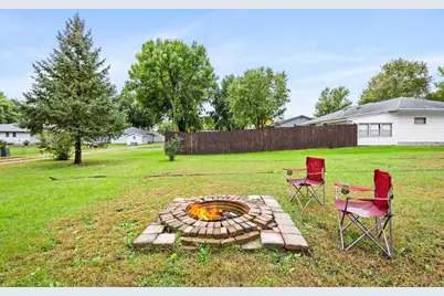 900 Park Street S, Fairfax, MN 55332 - Photo 20