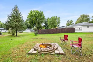 900 Park St S, Fairfax, MN 55332 - Photo 20