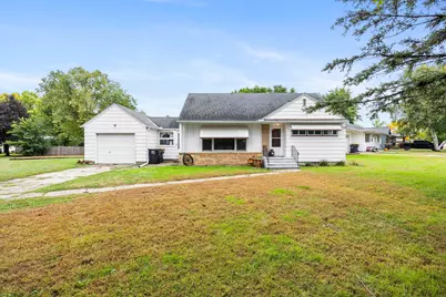 900 Park Street S, Fairfax, MN 55332 - Photo 2