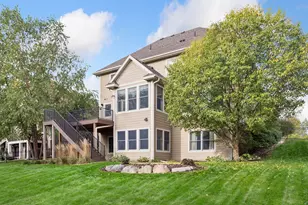 1711 Deephaven Dr, Woodbury, MN 55129 - Photo 16
