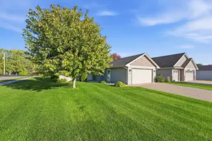 1651 Payton Ct NE, Sauk Rapids, MN 56379 - Photo 2