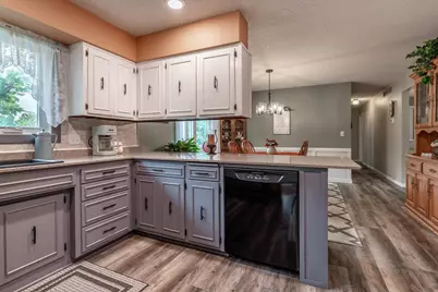 1320 S Mabelle Avenue, Fergus Falls, MN 56537 - Photo 14