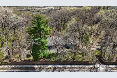 556 County Road C W, Roseville, MN 55113 - Photo 2