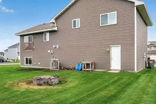 709 Greenwood St SW, Isanti, MN 55040 - Photo 42