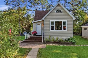106 Hartley St, Coleraine, MN 55722 - Photo 1