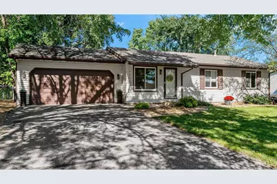 11132 97th Place N, Maple Grove, MN 55369 - Photo 2
