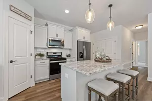 741 St James Cir, Litchfield, MN 55355 - Photo 2