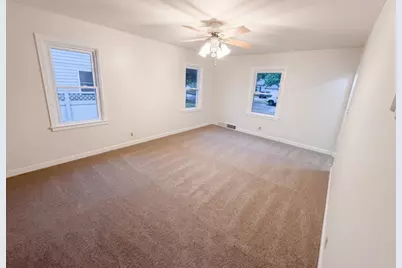 1410 4th Avenue SW, Austin, MN 55912 - Photo 6