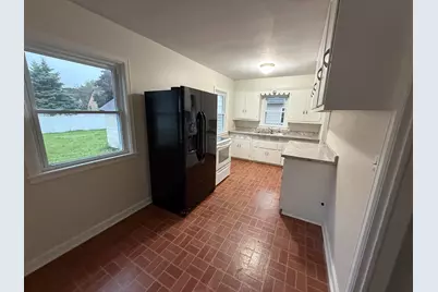 1410 4th Avenue SW, Austin, MN 55912 - Photo 2