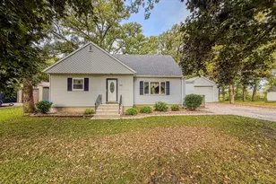 200 4th St NW, Rose Creek, MN 55970 - Photo 2