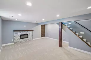 10301 Vincent Ave S, Bloomington, MN 55431 - Photo 22