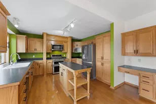 1970 Cardinal Dr, Shakopee, MN 55379 - Photo 14