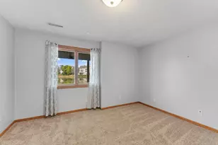 1970 Cardinal Dr, Shakopee, MN 55379 - Photo 34
