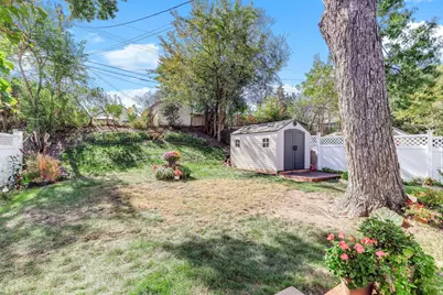 1194 Englewood Avenue, Saint Paul, MN 55104 - Photo 30