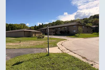 125 Kingswood Drive #1G, Red Wing, MN 55066 - Photo 2