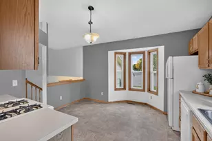 7536 165th St W, Lakeville, MN 55044 - Photo 4