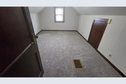 1000 12th Avenue SW, Austin, MN 55912 - Photo 12