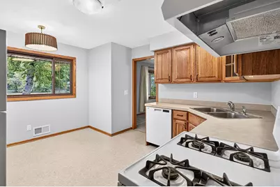 3640 Edward Street NE, Saint Anthony, MN 55418 - Photo 8