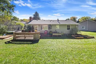 4801 Shevlin Ct, Eagan, MN 55122 - Photo 6