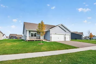 17528 Dunkirk Wy, Lakeville, MN 55044 - Photo 28