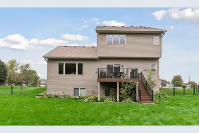 10346 Fallgold Parkway N, Brooklyn Park, MN 55443 - Photo 30