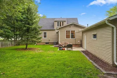 257 S Chestnut Street, Ellsworth, WI 54011 - Photo 2