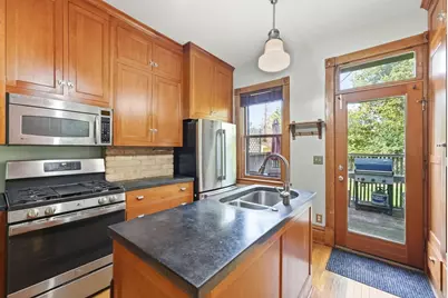 111 Isabel Street E, Saint Paul, MN 55107 - Photo 4