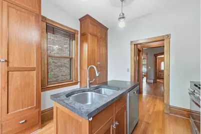 111 Isabel Street E, Saint Paul, MN 55107 - Photo 14