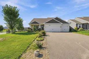 8539 Titanium Cir, Woodbury, MN 55129 - Photo 1