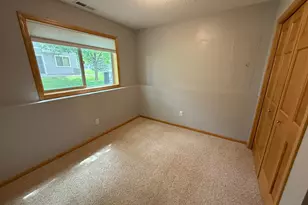 3110 Frontier Dr, Woodbury, MN 55129 - Photo 14