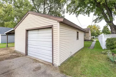 521 S 2nd Street, La Crescent, MN 55947 - Photo 20