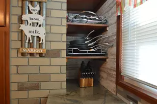 855 Cottage Ave E, Saint Paul, MN 55106 - Photo 8