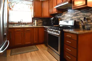 855 Cottage Ave E, Saint Paul, MN 55106 - Photo 6