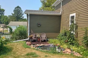210 Snure St, Lakefield, MN 56150 - Photo 2