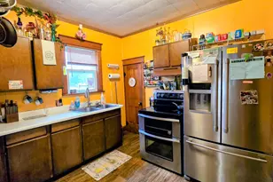210 Snure St, Lakefield, MN 56150 - Photo 8