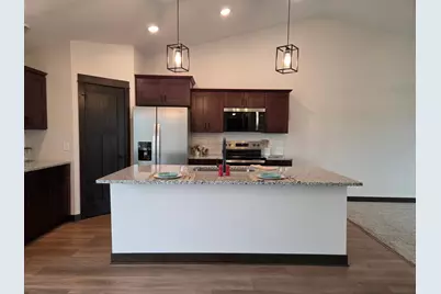1088 Cullen Street, Saint Peter, MN 56082 - Photo 6